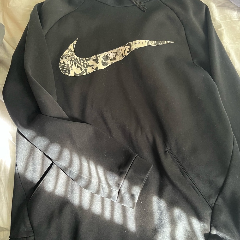 Nike Men's Black Crewneck Sweater